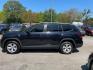 2019 BLACK VOLKSWAGEN ATLAS V6 SE (1V2DR2CA0KC) with an 3.6L engine, Automatic transmission, located at 5103 Dorchester Rd., Charleston, SC, 29418-5607, (843) 767-1122, 36.245171, -115.228050 - Local Trade-in with Gorgeous Leather Interior, Third Row Seating, Backup Camera, AUX/Bluetooth/USB, Dual Climate Control, Power Everything (windows, locks, seats, mirrors), Heated Seats, Rear In-door Sunshades, Push Button Start, Keyless Entry, Alloy Wheels. 121k miles Located at New Life Auto Sale - Photo#3